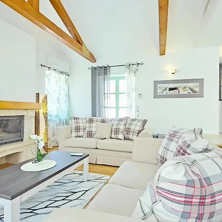 Luxury With A Swimming Pool Liznjan, Medulin - 16329 빌라
